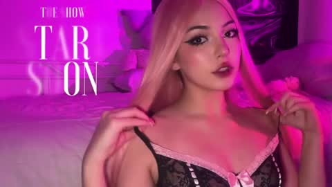 Ashlee Boox   online show from May 29, 2026, 4:16 pm