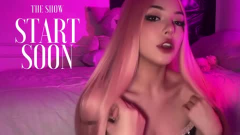Ashlee Boox   online show from May 31, 2026, 5:53 pm