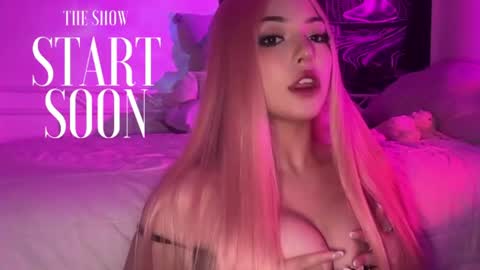 Ashlee Boox   online show from June 17, 2026, 7:59 pm