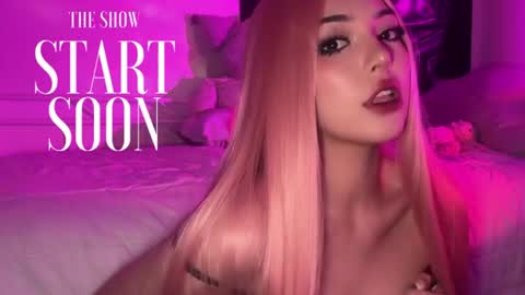 Ashlee Boox   online show from July 24, 2026, 3:10 pm