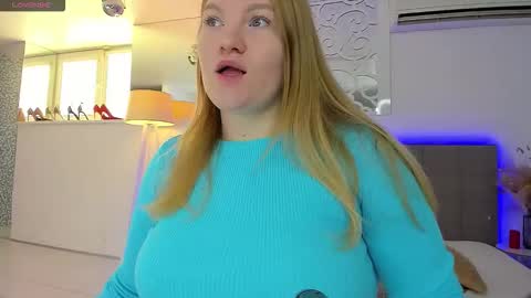 Snapshot of ashleyjonse chatting on October 5, 2025, 5:17 am AshleyJonse online show from October 5, 2025, 5:17 am