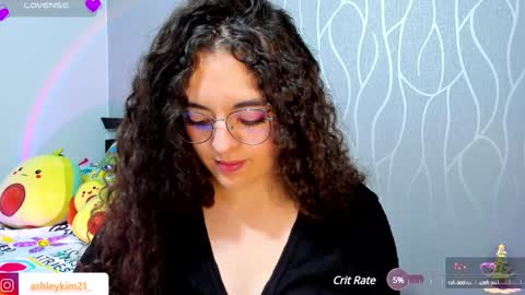 Snapshot of ashleykiim_ chatting on January 2, 2025, 2:43 am .. Ashley .. online show from January 2, 2025, 2:43 am