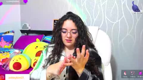 Snapshot of ashleykiim_ chatting on November 29, 2025, 1:41 am .. Ashley .. online show from November 29, 2025, 1:41 am
