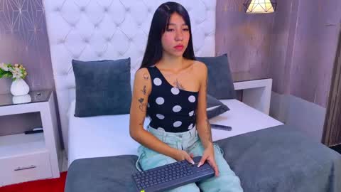 AshleyRoberh online show from May 21, 2026, 4:58 pm
