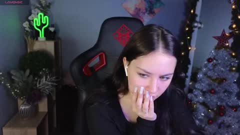 Snapshot of ashleyskott chatting on January 13, 2025, 7:43 am Ashley online show from January 13, 2025, 7:43 am