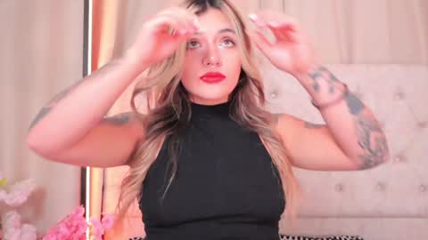 Snapshot of ashleyvalirya chatting on January 6, 2025, 6:47 am Ashley Lauren online show from January 6, 2025, 6:47 am