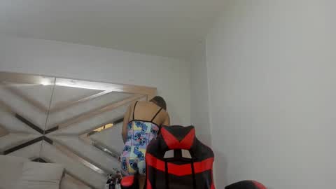 Snapshot of ashleyvanesars chatting on October 3, 2025, 1:41 pm ashleyvanesars online show from October 3, 2025, 1:41 pm