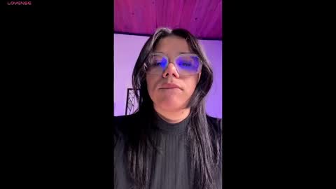 Snapshot of ashleyy18__ chatting on May 19, 2026, 6:47 pm Ashleyy18 online show from May 19, 2026, 6:47 pm