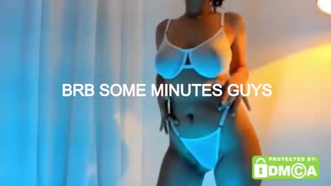 Snapshot of ashllovee_ chatting on October 3, 2025, 12:02 pm ashllovee online show from October 3, 2025, 12:02 pm