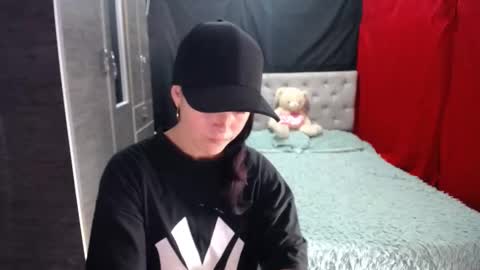 Snapshot of ashly_93 chatting on October 21, 2025, 7:58 pm engel online show from October 21, 2025, 7:58 pm