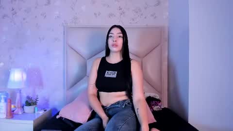 Snapshot of ashly_bloom chatting on July 14, 2026, 11:27 am Ashly online show from July 14, 2026, 11:27 am
