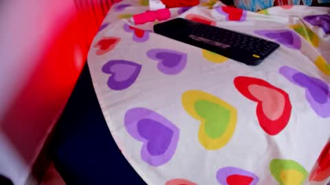 ashlybenison online show from December 17, 2024, 8:23 am