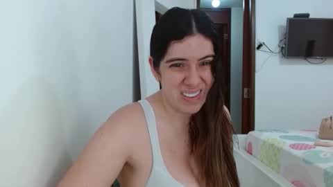 AshlyMoon online show from May 17, 2026, 4:25 pm