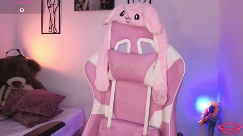 Snapshot of ashlyrey_1 chatting on February 28, 2026, 7:04 pm Ashly online show from February 28, 2026, 7:04 pm