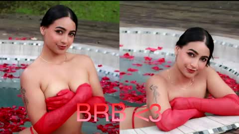 Snapshot of ashlyrouxx chatting on May 15, 2026, 10:50 pm Ashly Rouxx online show from May 15, 2026, 10:50 pm