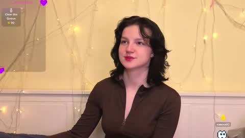 Kristine online show from December 22, 2025, 7:27 am