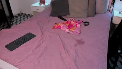 PAO   online show from January 15, 2025, 11:30 pm