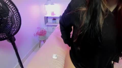 Snapshot of asia_lune chatting on May 28, 2026, 5:16 am MyaFontaine online show from May 28, 2026, 5:16 am