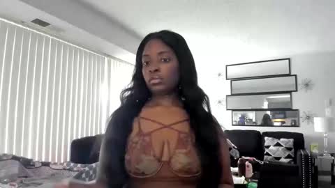 Asia online show from February 10, 2026, 3:27 pm