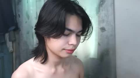 asian_babyboi online show from September 10, 2025, 8:14 am