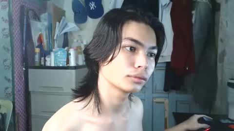 asian_babyboi online show from October 10, 2025, 6:56 am