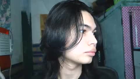 asian_babyboi online show from April 15, 2026, 3:24 am