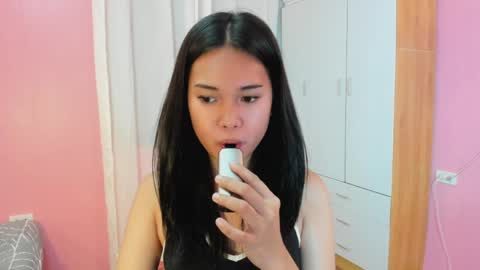 Snapshot of asian_cecilyxx chatting on April 2, 2026, 8:12 am Cecily online show from April 2, 2026, 8:12 am
