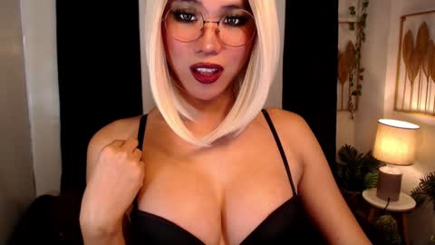 Snapshot of asian_hinata chatting on December 10, 2024, 4:34 am hinata online show from December 10, 2024, 4:34 am