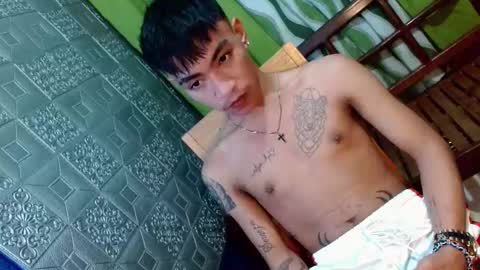 Snapshot of asian_kimxxx chatting on January 8, 2025, 11:41 pm don online show from January 8, 2025, 11:41 pm