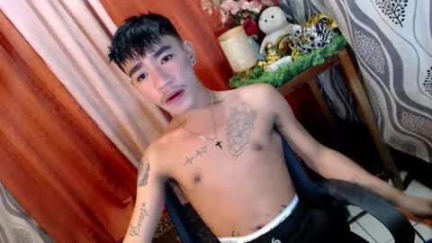 Snapshot of asian_kimxxx chatting on January 12, 2025, 2:56 am don online show from January 12, 2025, 2:56 am