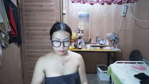 asian_llory online show from September 11, 2025, 1:39 am