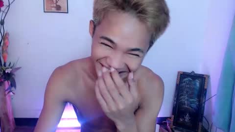 asian_lover05 online show from September 17, 2025, 4:30 pm