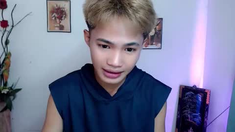 asian_lover05 online show from September 26, 2025, 3:38 pm