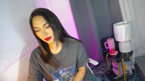 Snapshot of asian_luci chatting on October 20, 2025, 5:35 pm LUCI BABE online show from October 20, 2025, 5:35 pm