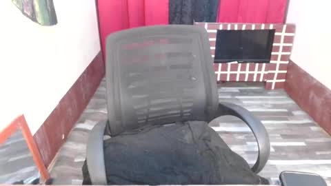 Snapshot of asian_petit19 chatting on January 14, 2025, 7:11 pm Lovely online show from January 14, 2025, 7:11 pm