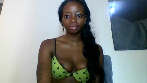 Snapshot of asian_pinay01 chatting on October 19, 2025, 3:29 am Asia online show from October 19, 2025, 3:29 am