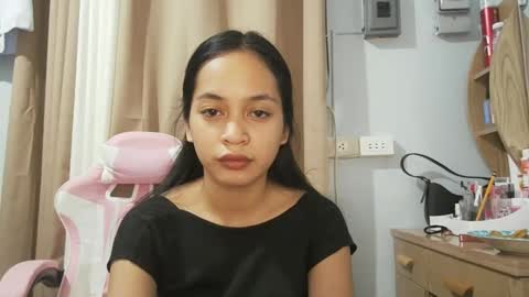 Snapshot of asian_trish chatting on October 15, 2025, 11:21 am asian_trish online show from October 15, 2025, 11:21 am