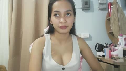 Snapshot of asian_trish chatting on October 17, 2025, 12:19 pm asian_trish online show from October 17, 2025, 12:19 pm