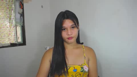 Snapshot of asian_yannie chatting on November 13, 2025, 10:41 pm Yan online show from November 13, 2025, 10:41 pm