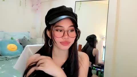 Snapshot of asianbabecandy chatting on December 16, 2024, 6:10 am candy online show from December 16, 2024, 6:10 am