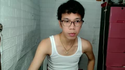 EIZE online show from March 16, 2026, 4:29 am