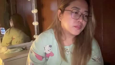 Curvy online show from May 17, 2026, 3:08 pm
