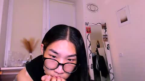 Snapshot of asiancvnt chatting on November 21, 2025, 1:21 pm asiancvnt online show from November 21, 2025, 1:21 pm