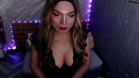 BELLA NOTCH online show from April 27, 2026, 5:27 am
