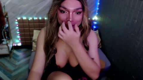 BELLA NOTCH online show from May 5, 2026, 8:22 am