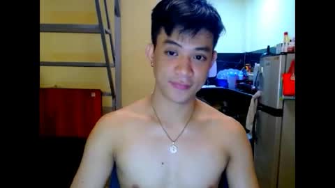 asiandreamboyx online show from April 2, 2026, 9:18 am