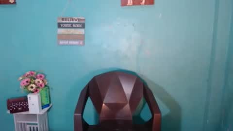 Celine online show from December 8, 2024, 4:04 am