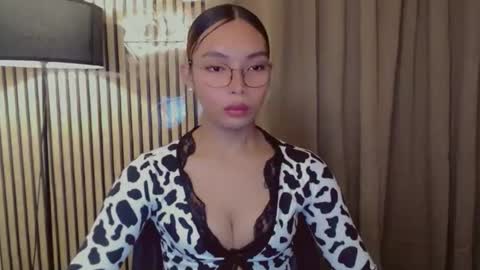 Snapshot of asianhottiesttamira chatting on October 26, 2025, 4:40 am HI IM TAMIRA LOOKING FOR SERIOUS RELATIONSHIP online show from October 26, 2025, 4:40 am