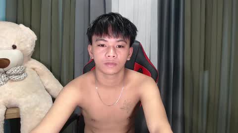 Snapshot of asianhunk_zam chatting on January 4, 2025, 9:52 pm Zam online show from January 4, 2025, 9:52 pm