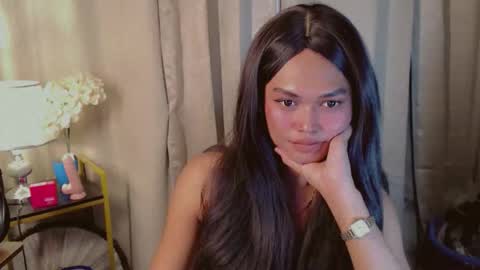 Kianna online show from December 17, 2025, 5:19 pm